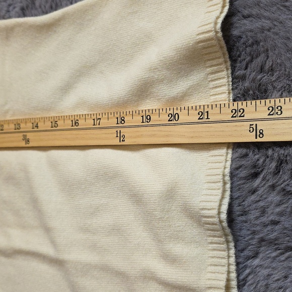 Ann Taylor Cream Cashmere Soft a turtle neck Vtg sweater Size L - Picture 10 of 11